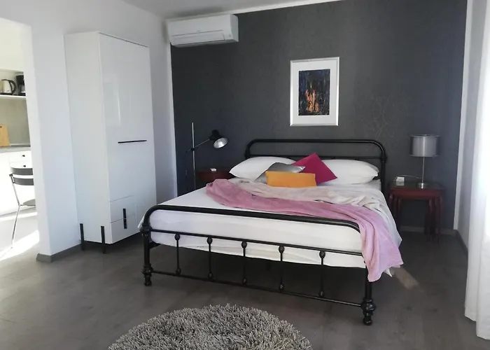 Apartments 4U